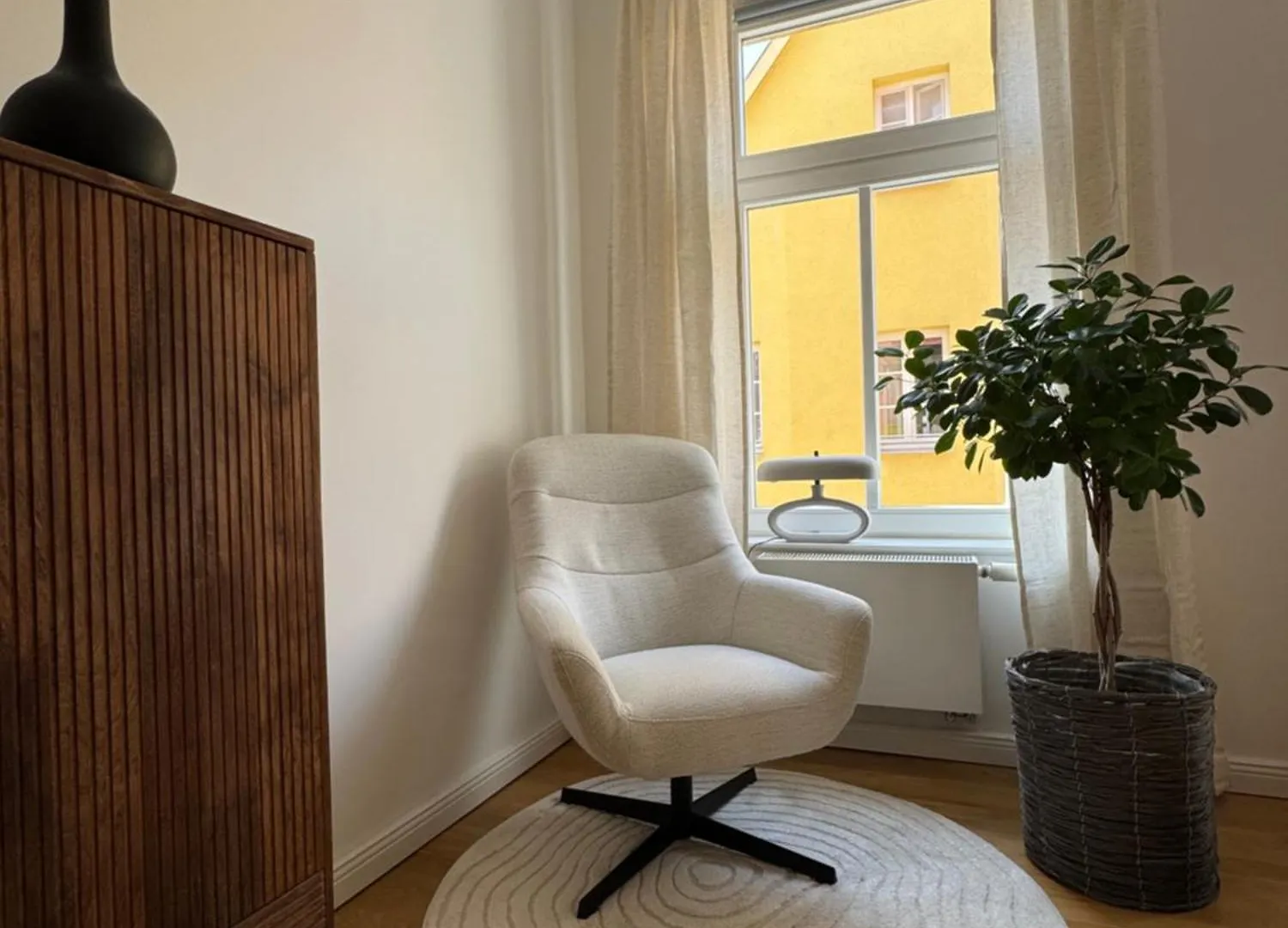 Apartment Megaschoen! Gassenviertel! 3 Schlafzimmer! Balkon! Zusaetzliches Gaeste-Wc! Bayreuth Germany